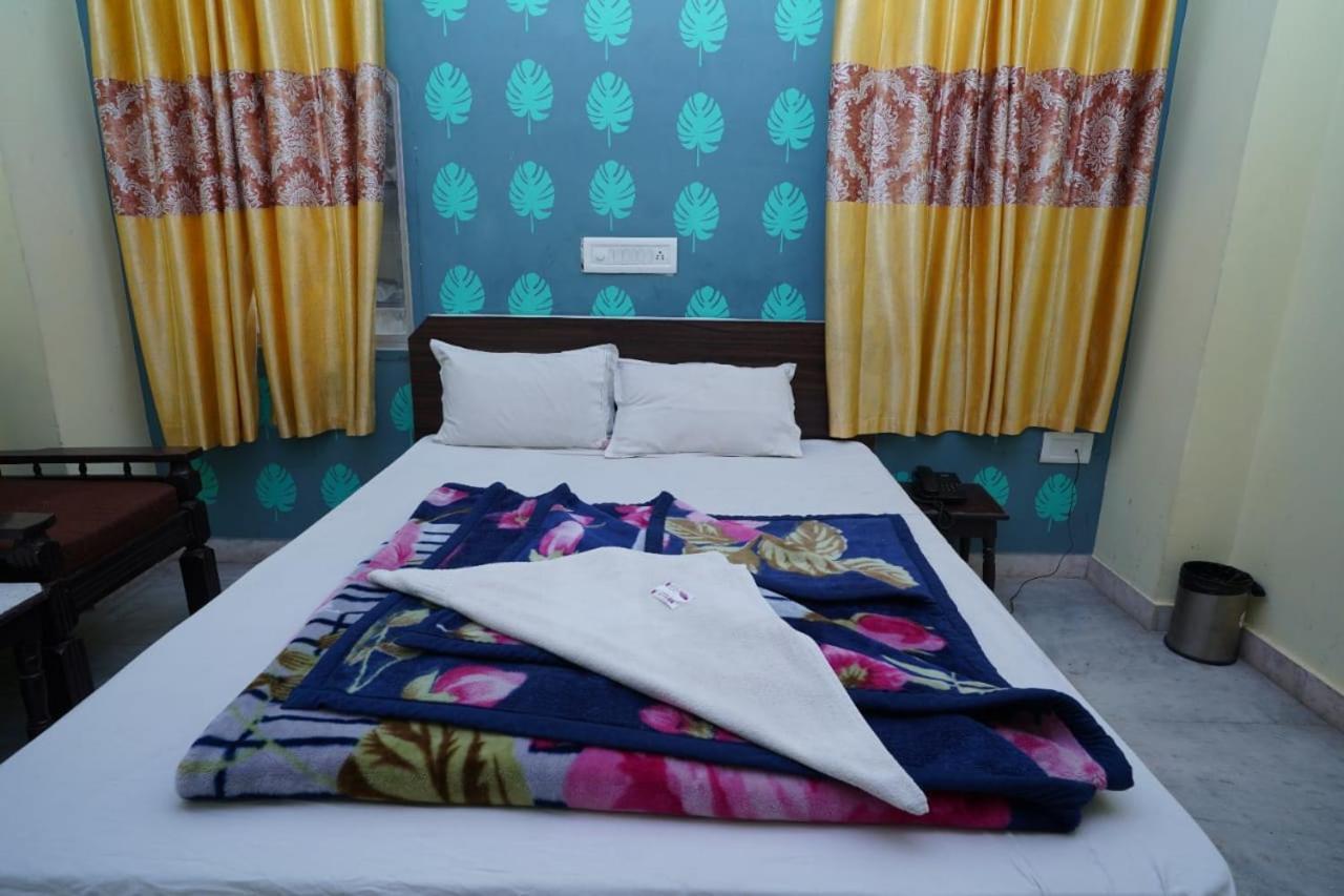 Hotel Gokul Palace Udaipur Exterior photo